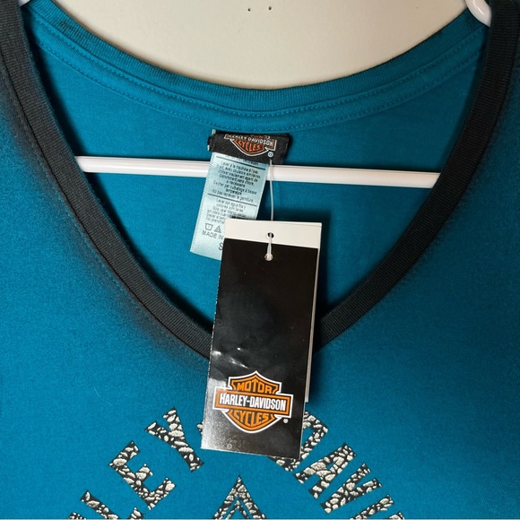 Harley Davidson Patina Sheen V neck top- S - Picture 2 of 5